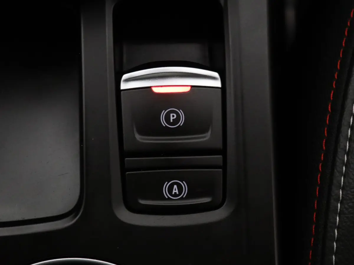 145pk E-Tech Hybrid R.S. Line Apple Carplay/Android Auto | Climate