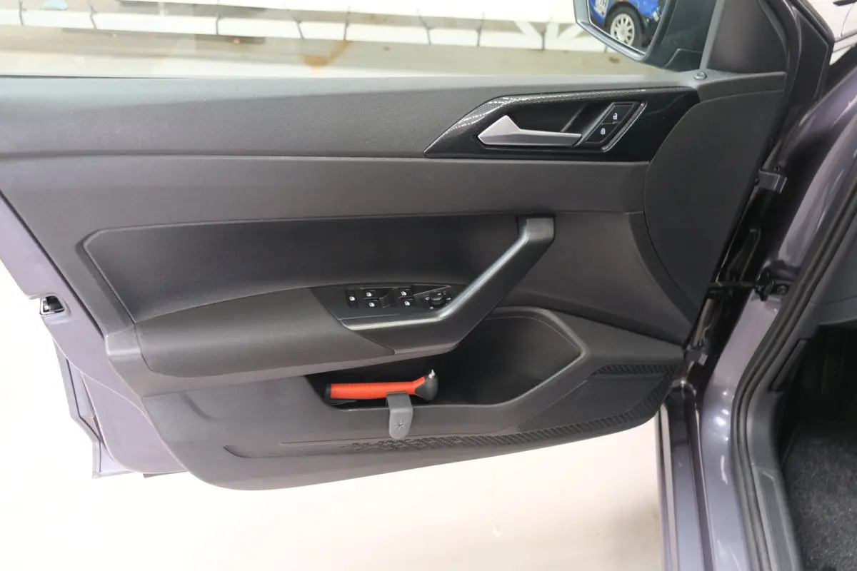 1.0 TSI Life - N.A.P. Airco, Cruise, PDC, Virtueel display, Carplay.