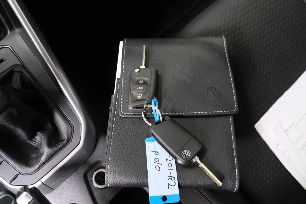 1.0 TSI Life - N.A.P. Airco, Cruise, PDC, Virtueel display, Carplay.