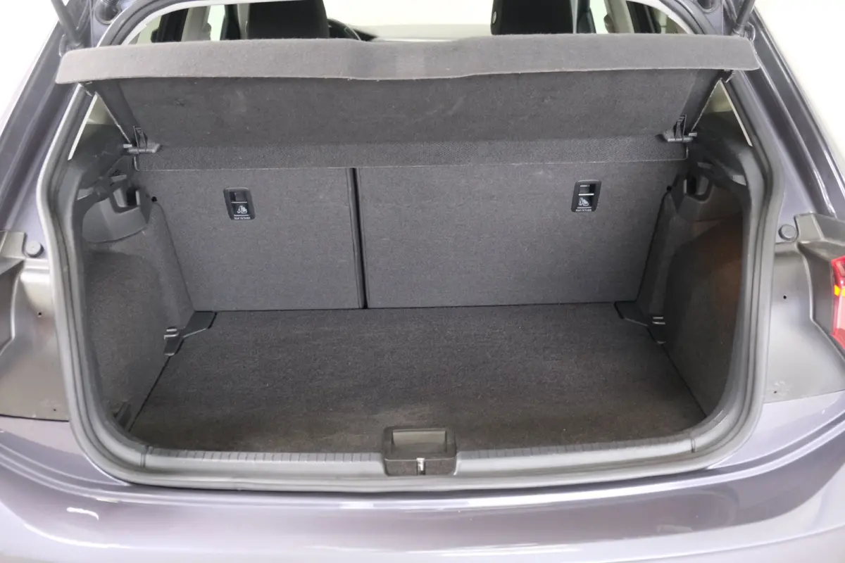 1.0 TSI Life - N.A.P. Airco, Cruise, PDC, Virtueel display, Carplay.