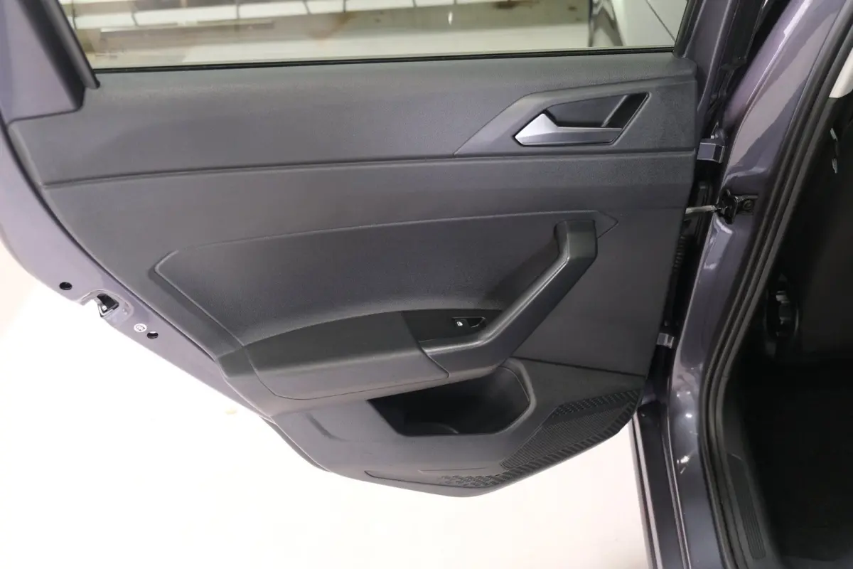1.0 TSI Life - N.A.P. Airco, Cruise, PDC, Virtueel display, Carplay.