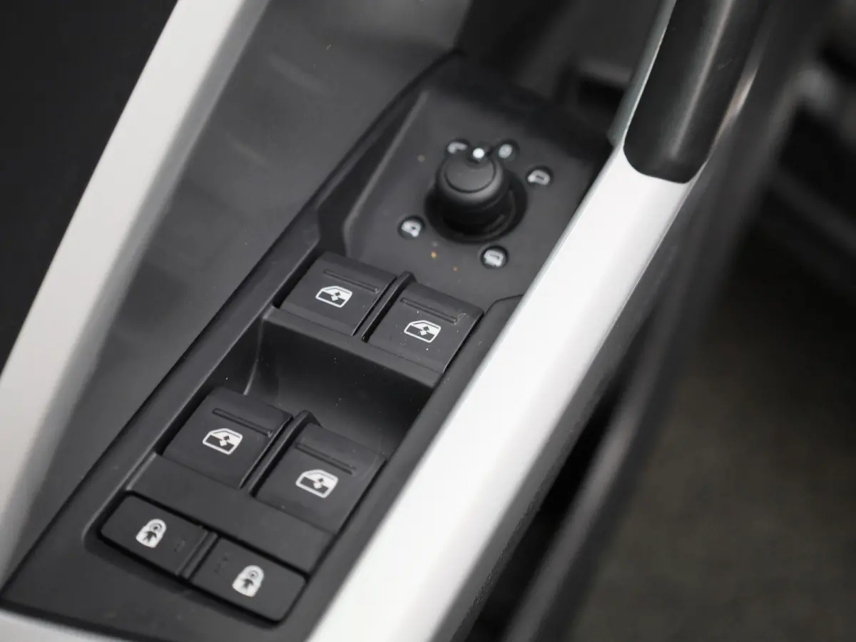 45 TFSI e S edition | 360 CAMERA | NAVIGATIE | STOELVERWARMING | KEYLESS | VIRTUAL COCKPIT | 20" AUDI SPORT VELGEN |