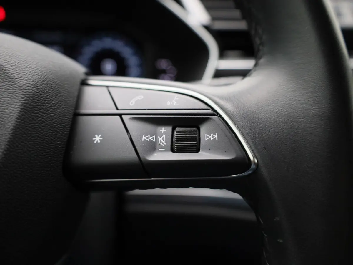 45 TFSI e S edition | 360 CAMERA | NAVIGATIE | STOELVERWARMING | KEYLESS | VIRTUAL COCKPIT | 20" AUDI SPORT VELGEN |