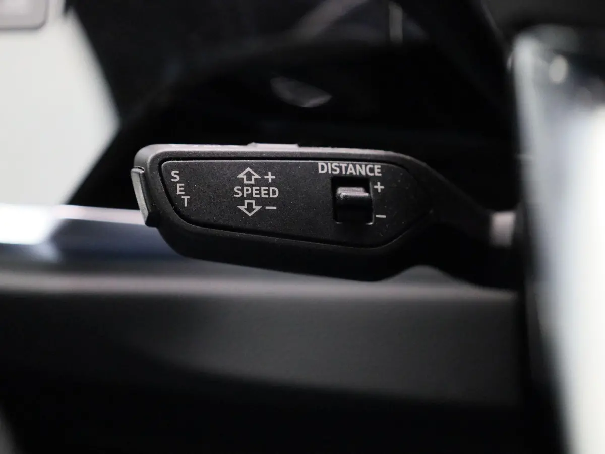 45 TFSI e S edition | 360 CAMERA | NAVIGATIE | STOELVERWARMING | KEYLESS | VIRTUAL COCKPIT | 20" AUDI SPORT VELGEN |