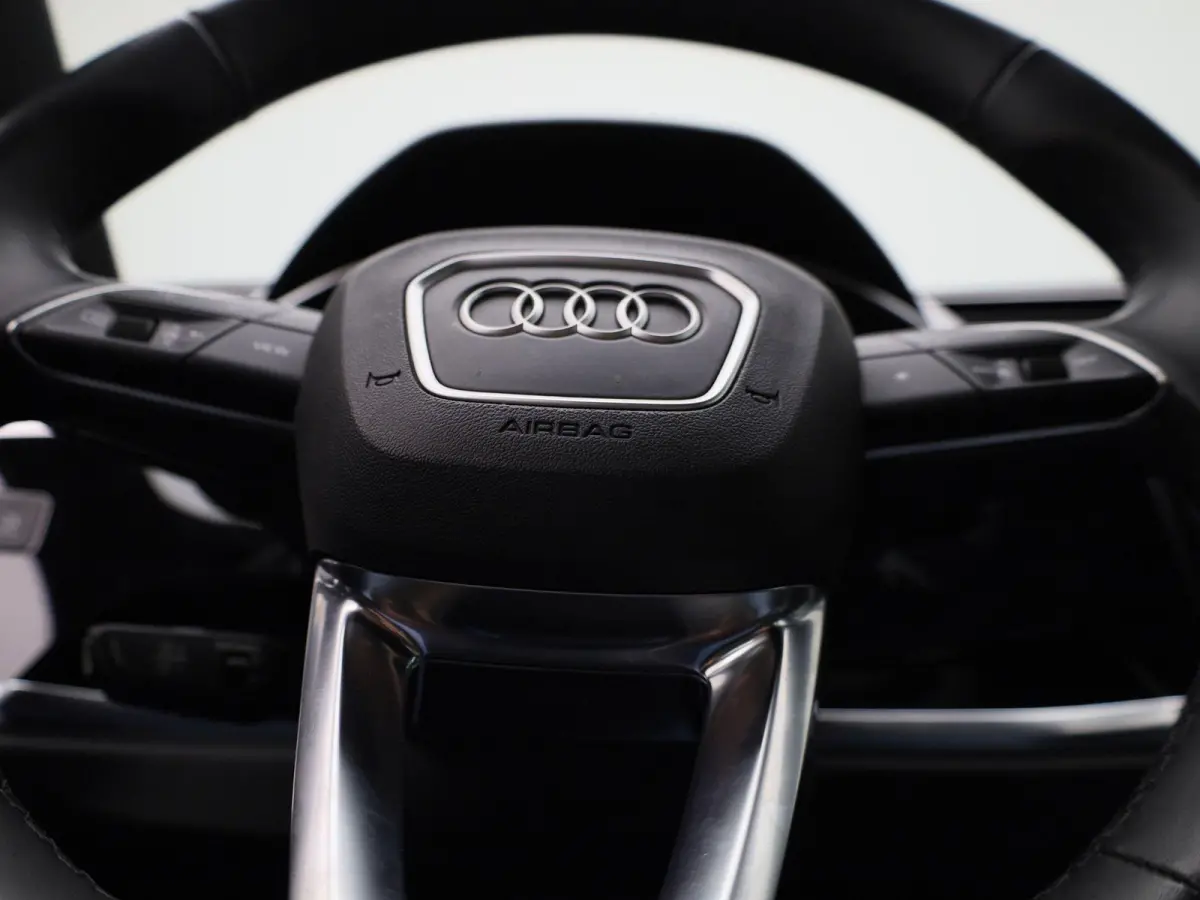 45 TFSI e S edition | 360 CAMERA | NAVIGATIE | STOELVERWARMING | KEYLESS | VIRTUAL COCKPIT | 20" AUDI SPORT VELGEN |