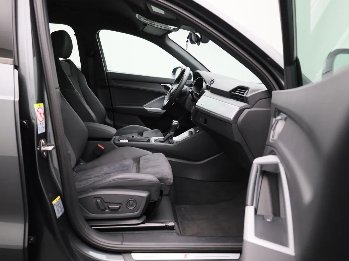 45 TFSI e S edition | 360 CAMERA | NAVIGATIE | STOELVERWARMING | KEYLESS | VIRTUAL COCKPIT | 20" AUDI SPORT VELGEN |