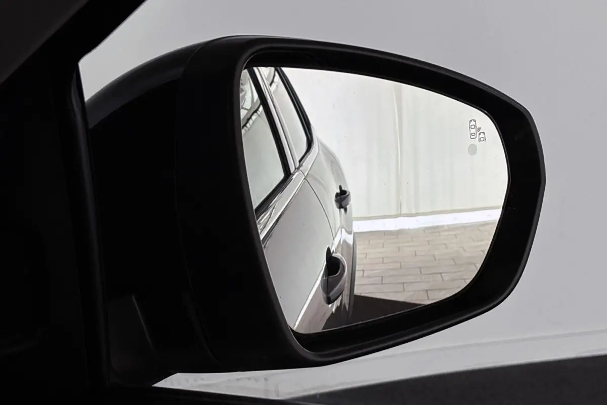 1.6 Plug-in Hybrid 225 Shine Pack Pano Leder Stoelverwarming 360-Camera