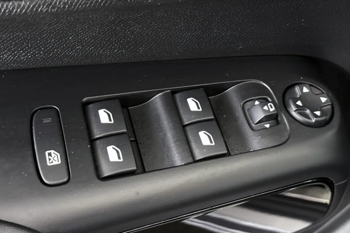 1.6 Plug-in Hybrid 225 Shine Pack Pano Leder Stoelverwarming 360-Camera