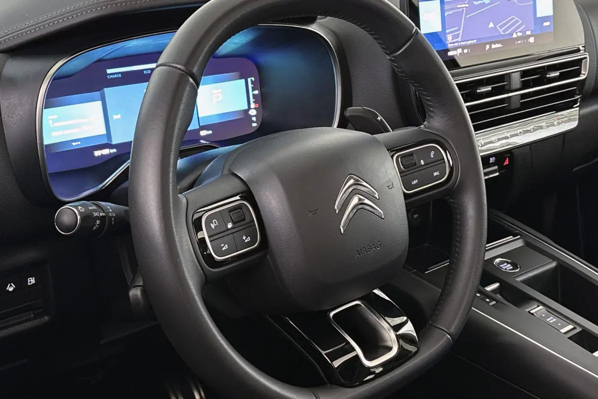 1.6 Plug-in Hybrid 225 Shine Pack Pano Leder Stoelverwarming 360-Camera