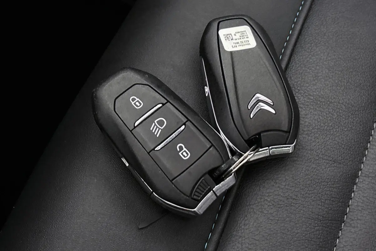 1.6 Plug-in Hybrid 225 Shine Pack Pano Leder Stoelverwarming 360-Camera
