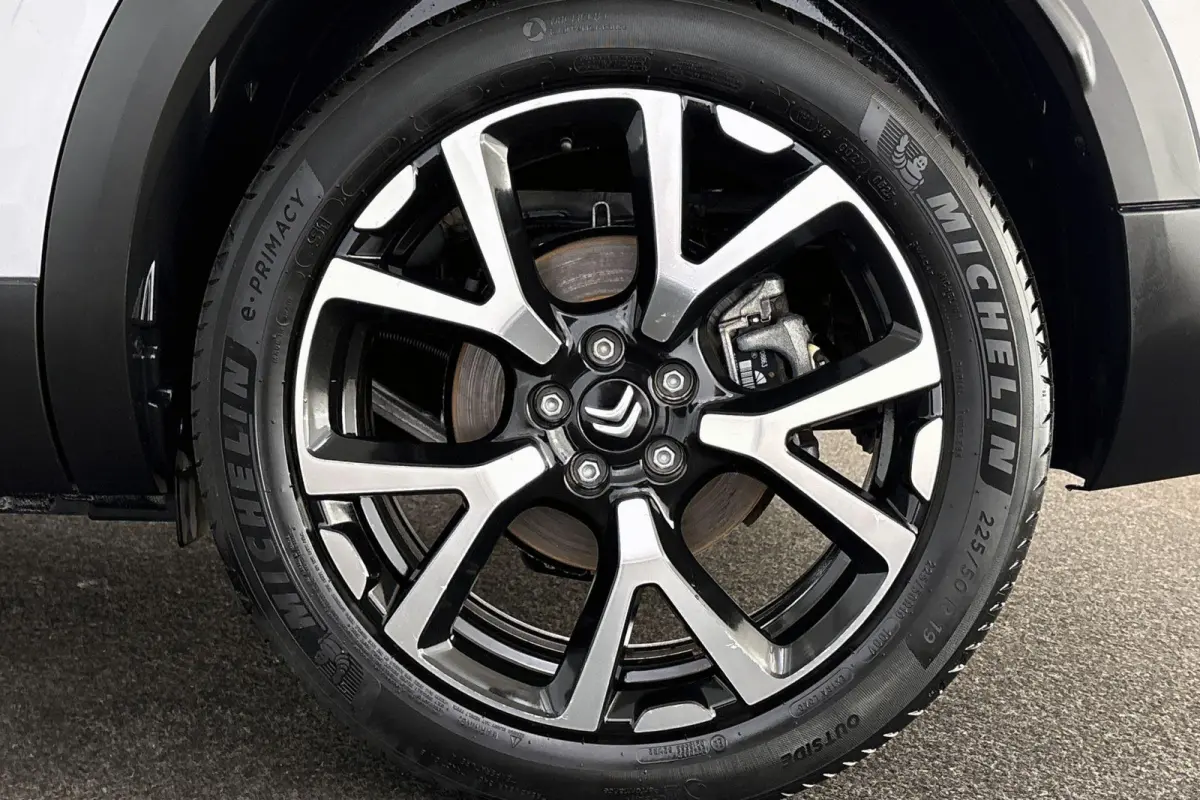 1.6 Plug-in Hybrid 225 Shine Pack Pano Leder Stoelverwarming 360-Camera