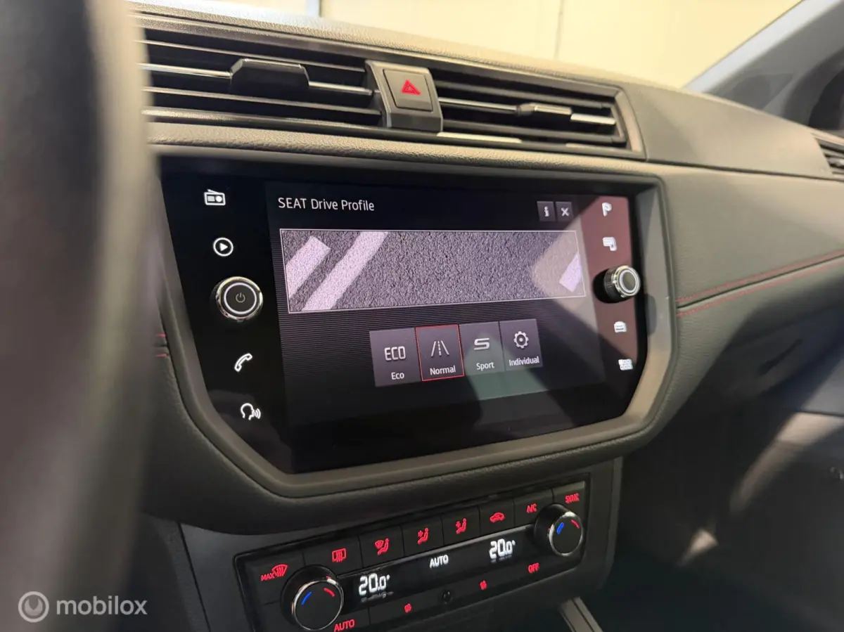 1.0 TSI FR 85kw Business Intense, navi|Led|Cruise control|5-Deurs|Carplay|Pdc|Beats