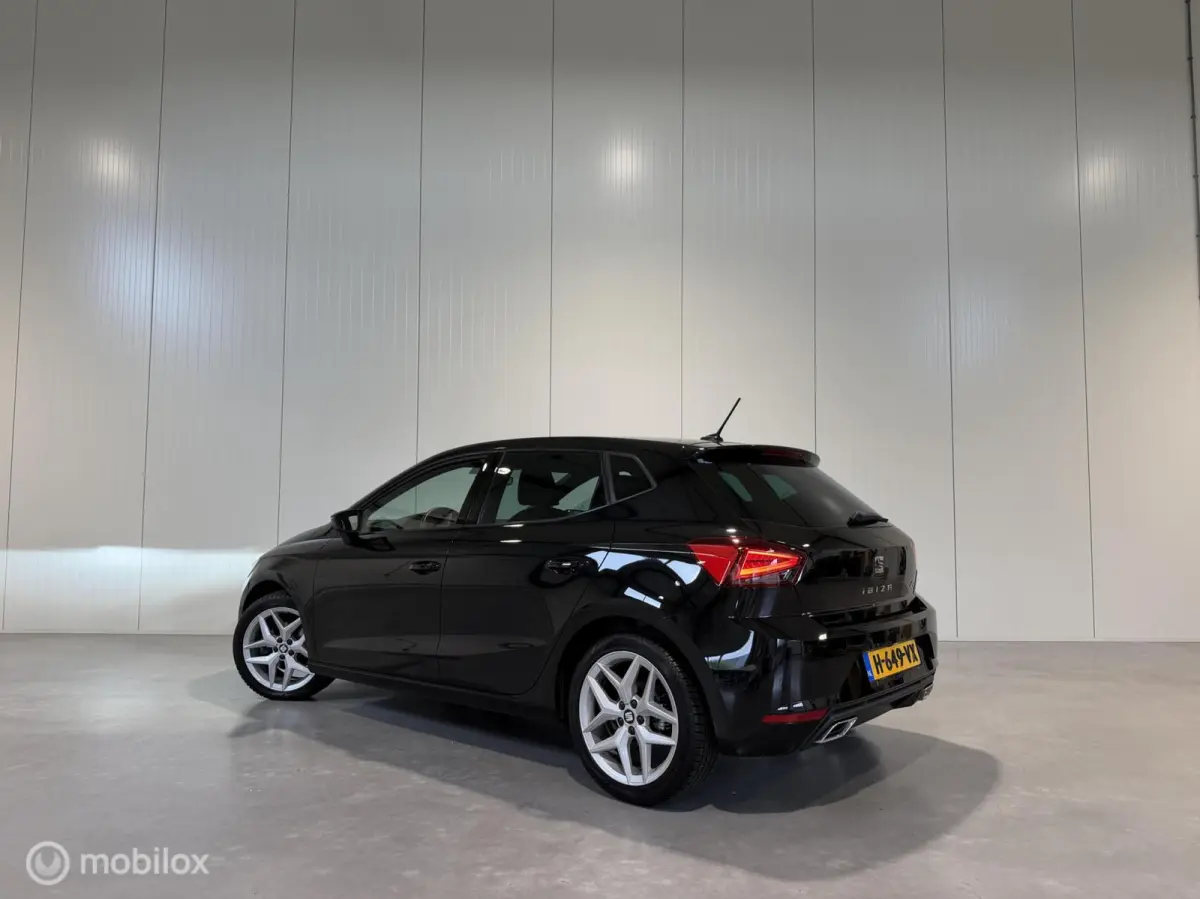 1.0 TSI FR 85kw Business Intense, navi|Led|Cruise control|5-Deurs|Carplay|Pdc|Beats