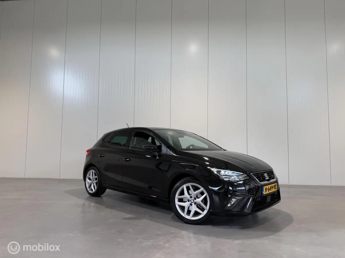 1.0 TSI FR 85kw Business Intense, navi|Led|Cruise control|5-Deurs|Carplay|Pdc|Beats