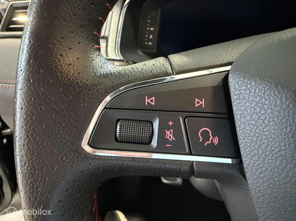 1.0 TSI FR 85kw Business Intense, navi|Led|Cruise control|5-Deurs|Carplay|Pdc|Beats