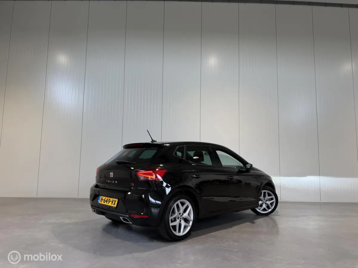 1.0 TSI FR 85kw Business Intense, navi|Led|Cruise control|5-Deurs|Carplay|Pdc|Beats