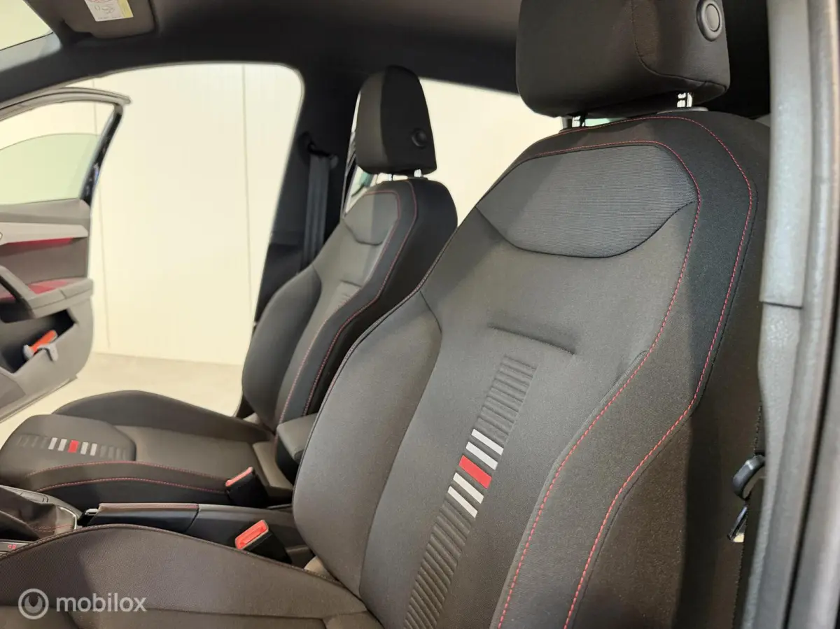1.0 TSI FR 85kw Business Intense, navi|Led|Cruise control|5-Deurs|Carplay|Pdc|Beats