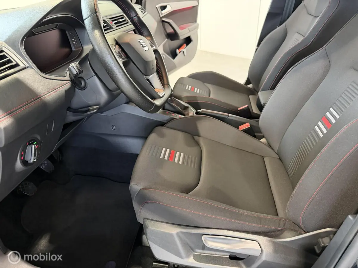 1.0 TSI FR 85kw Business Intense, navi|Led|Cruise control|5-Deurs|Carplay|Pdc|Beats