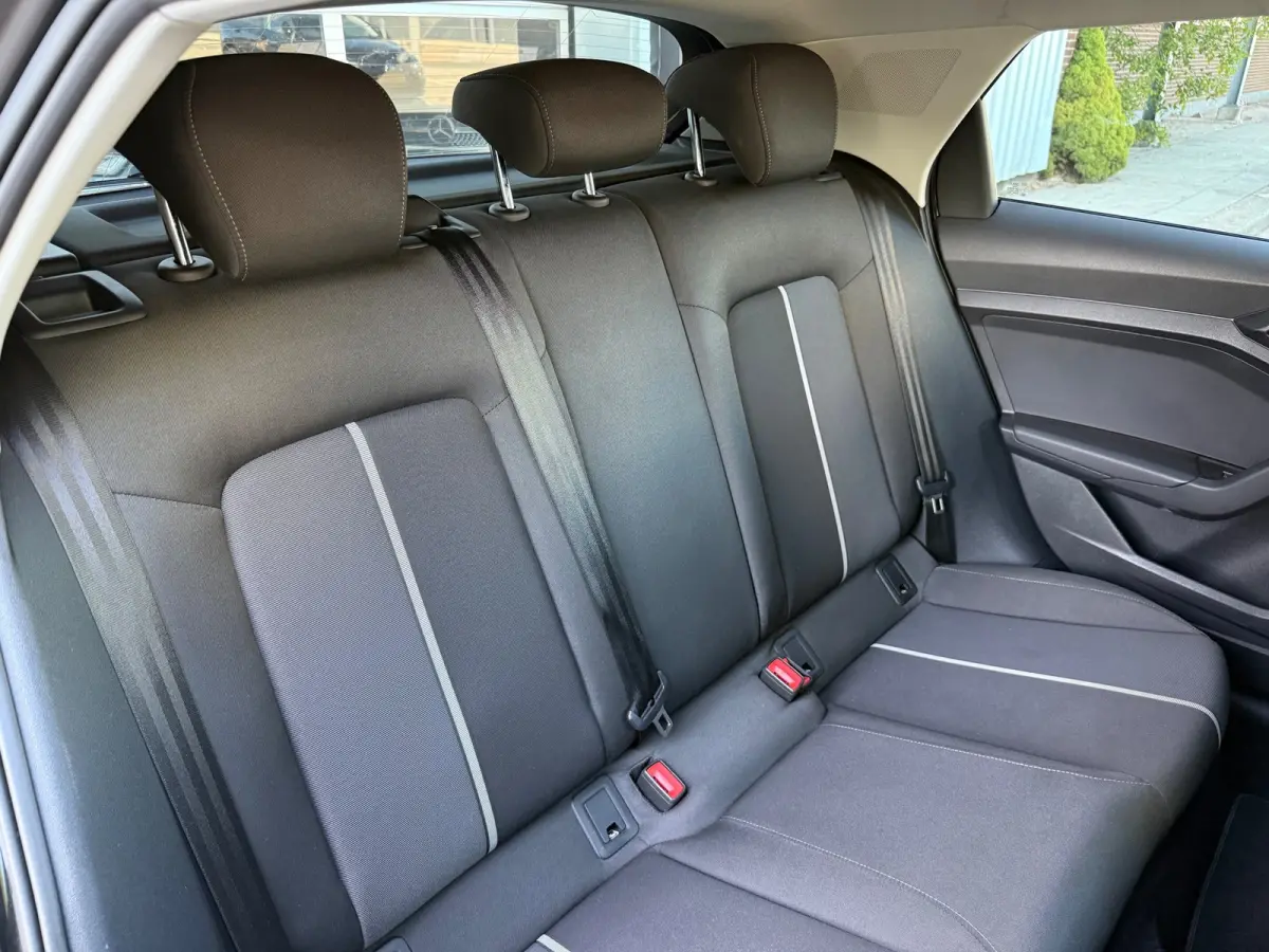 30 TFSI ECC/PDC V&A/LMV-17/Apple CarPlay