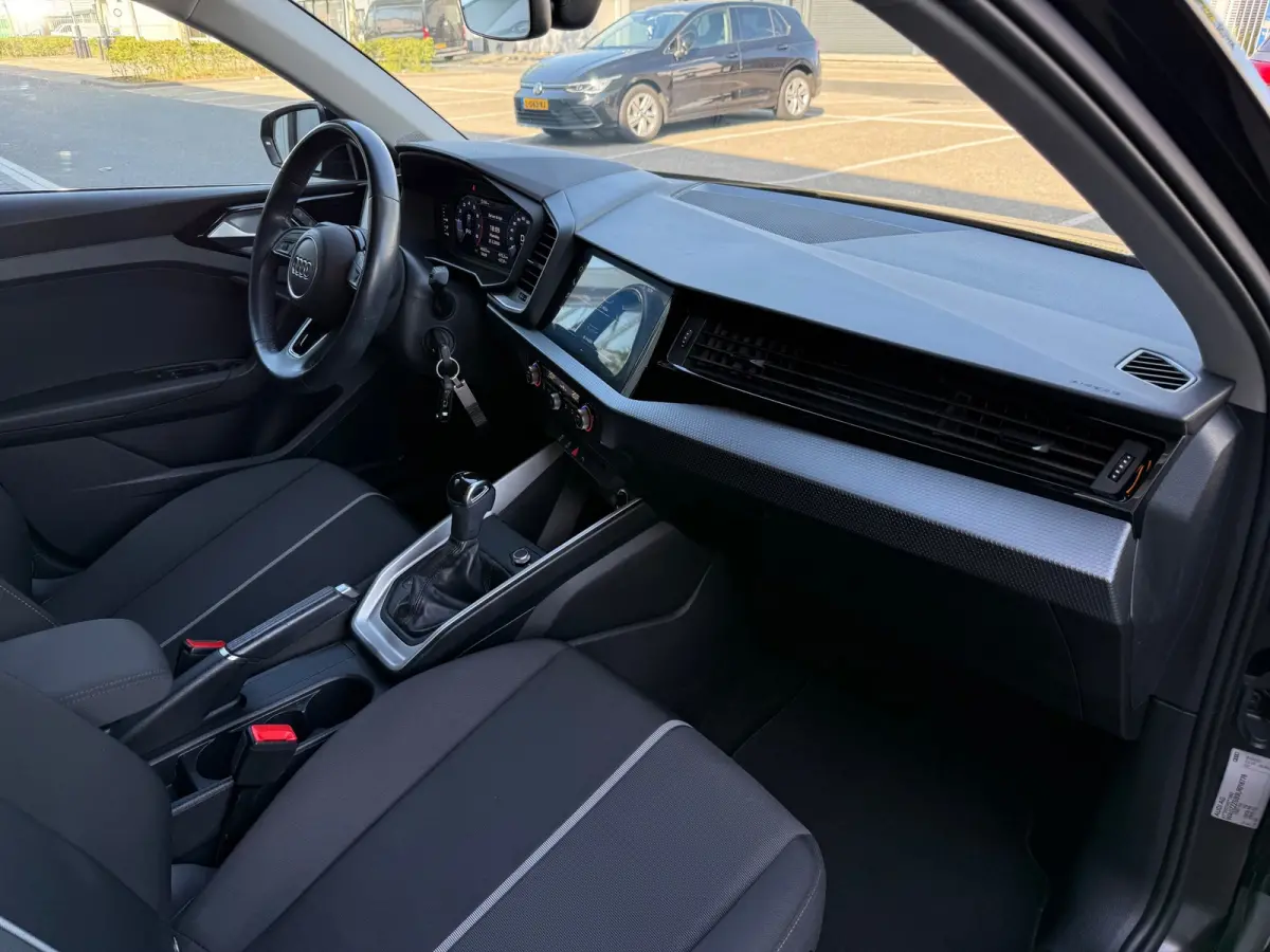 30 TFSI ECC/PDC V&A/LMV-17/Apple CarPlay