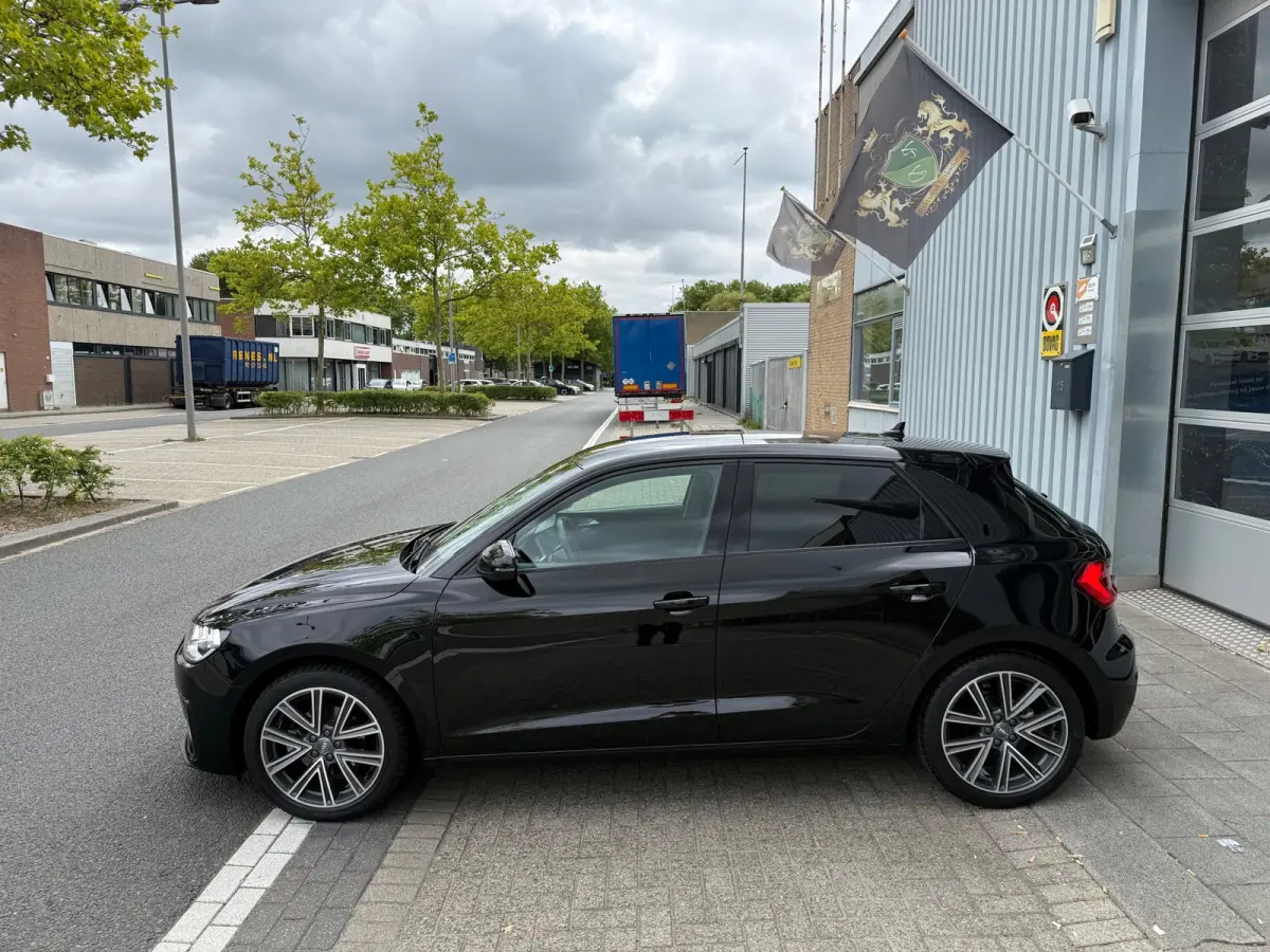 30 TFSI ECC/PDC V&A/LMV-17/Apple CarPlay