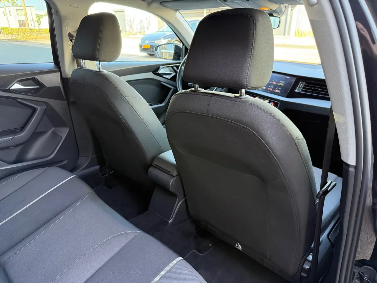 30 TFSI ECC/PDC V&A/LMV-17/Apple CarPlay