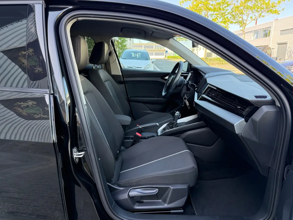 30 TFSI ECC/PDC V&A/LMV-17/Apple CarPlay