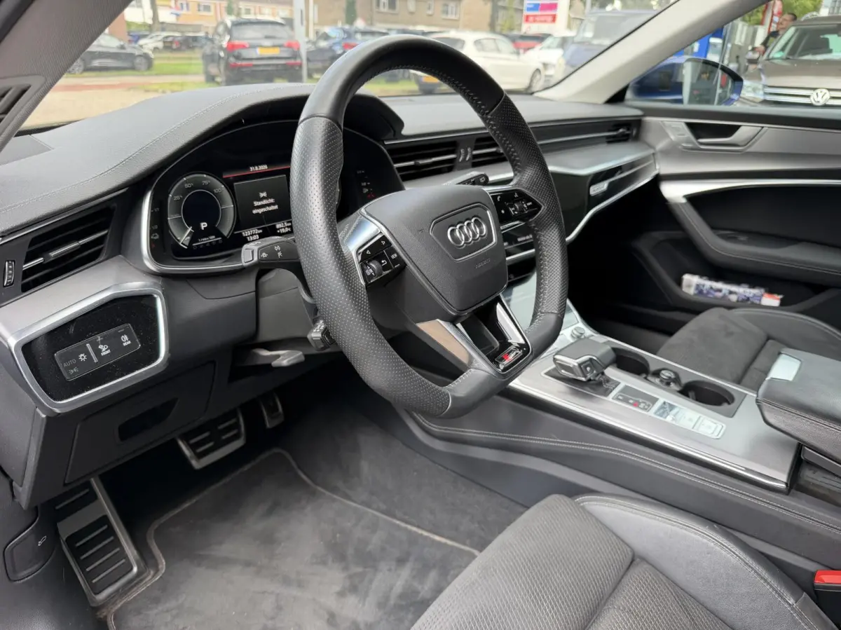 55 TFSI e S-Line Matrix, 360 Camera, ACC, LM..