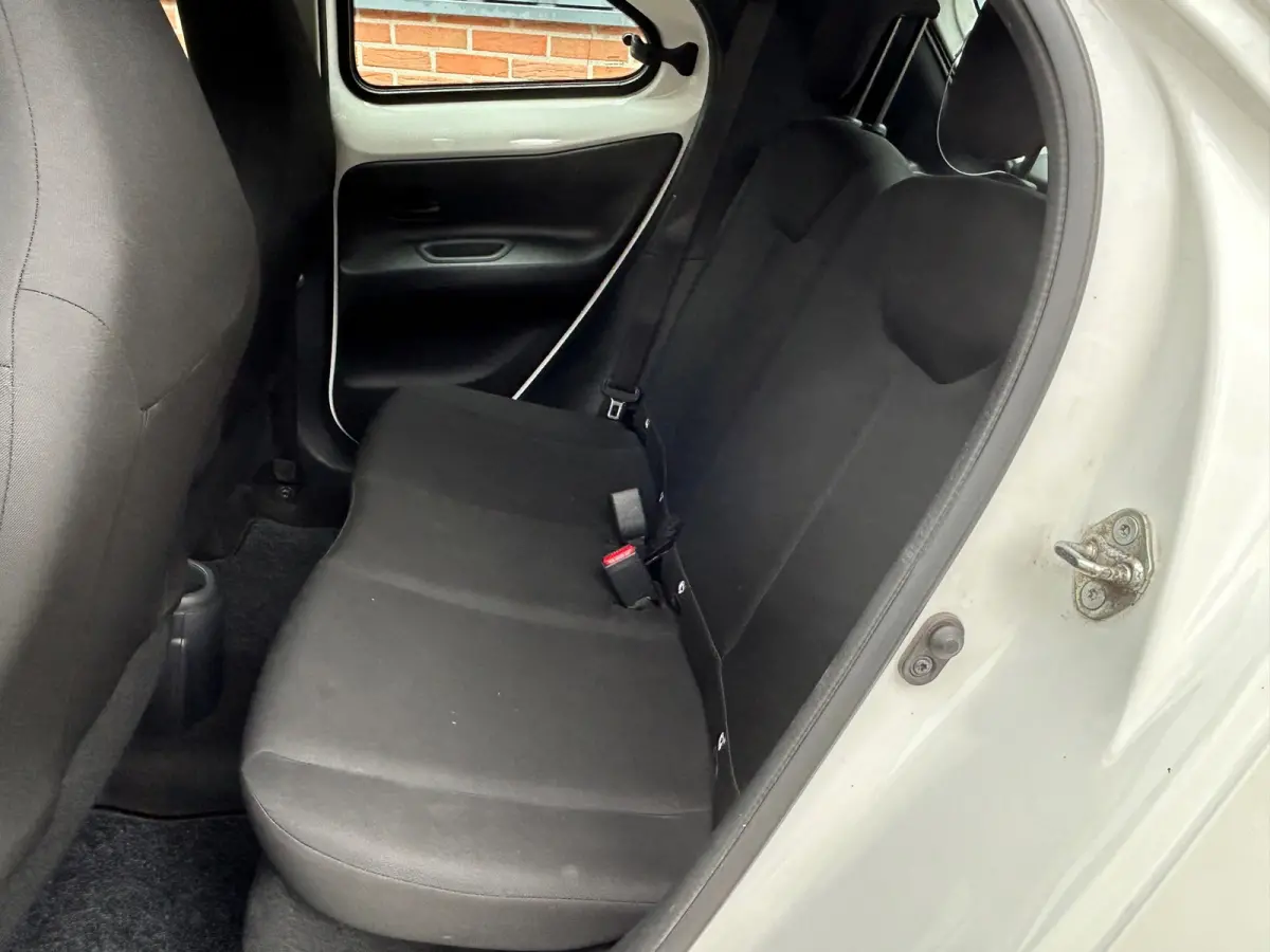 1.0 VVT-i Org-NL/Eerste eigenaar/12 maand garantie!!
