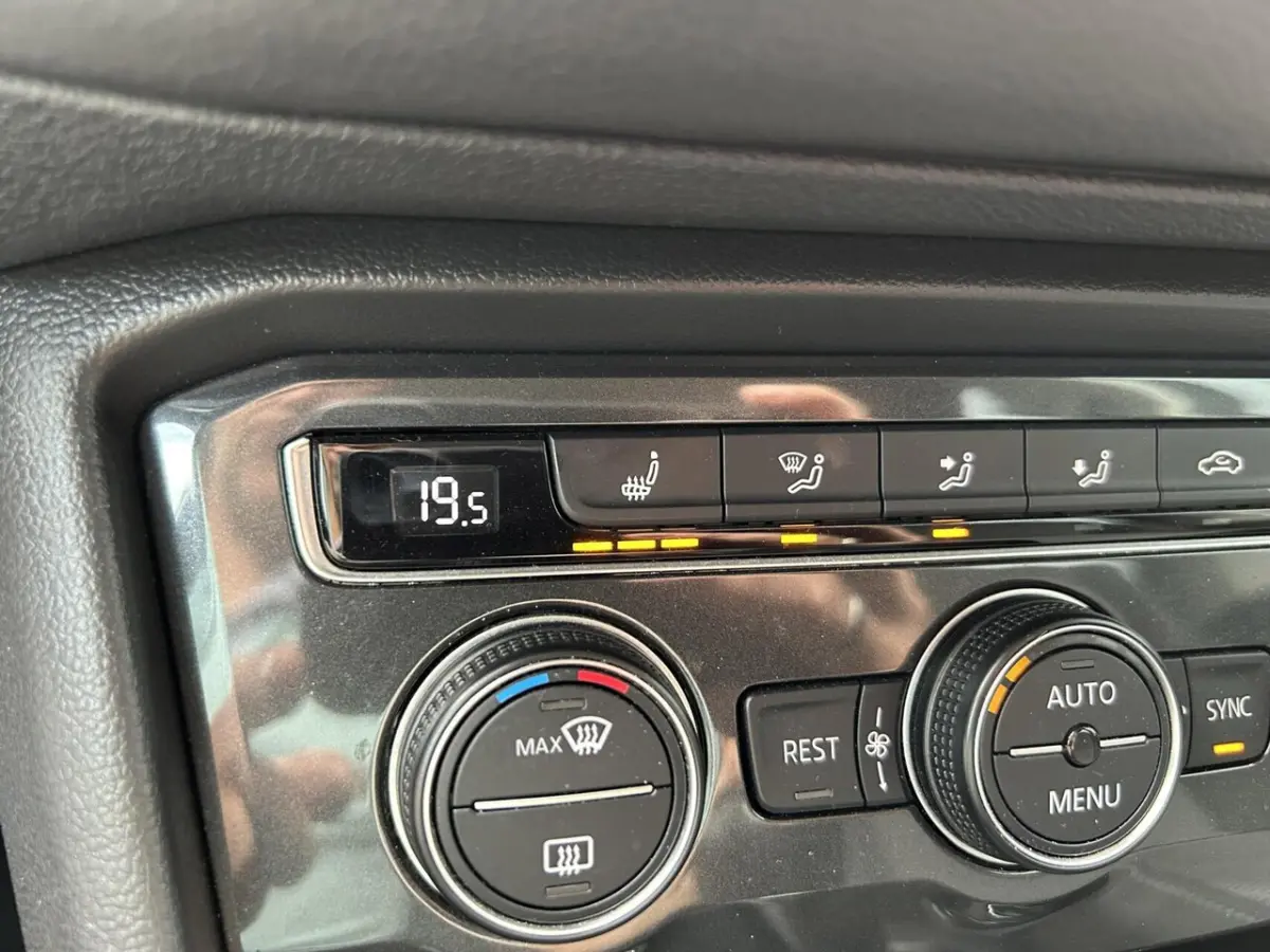 1.4 TSI Comfortline Business