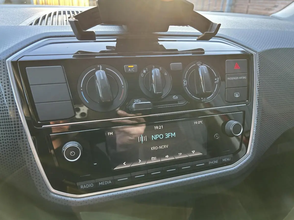 UP! 1.0 BMT Sound 5-Drs Airco/Lmv/Pr-Glass