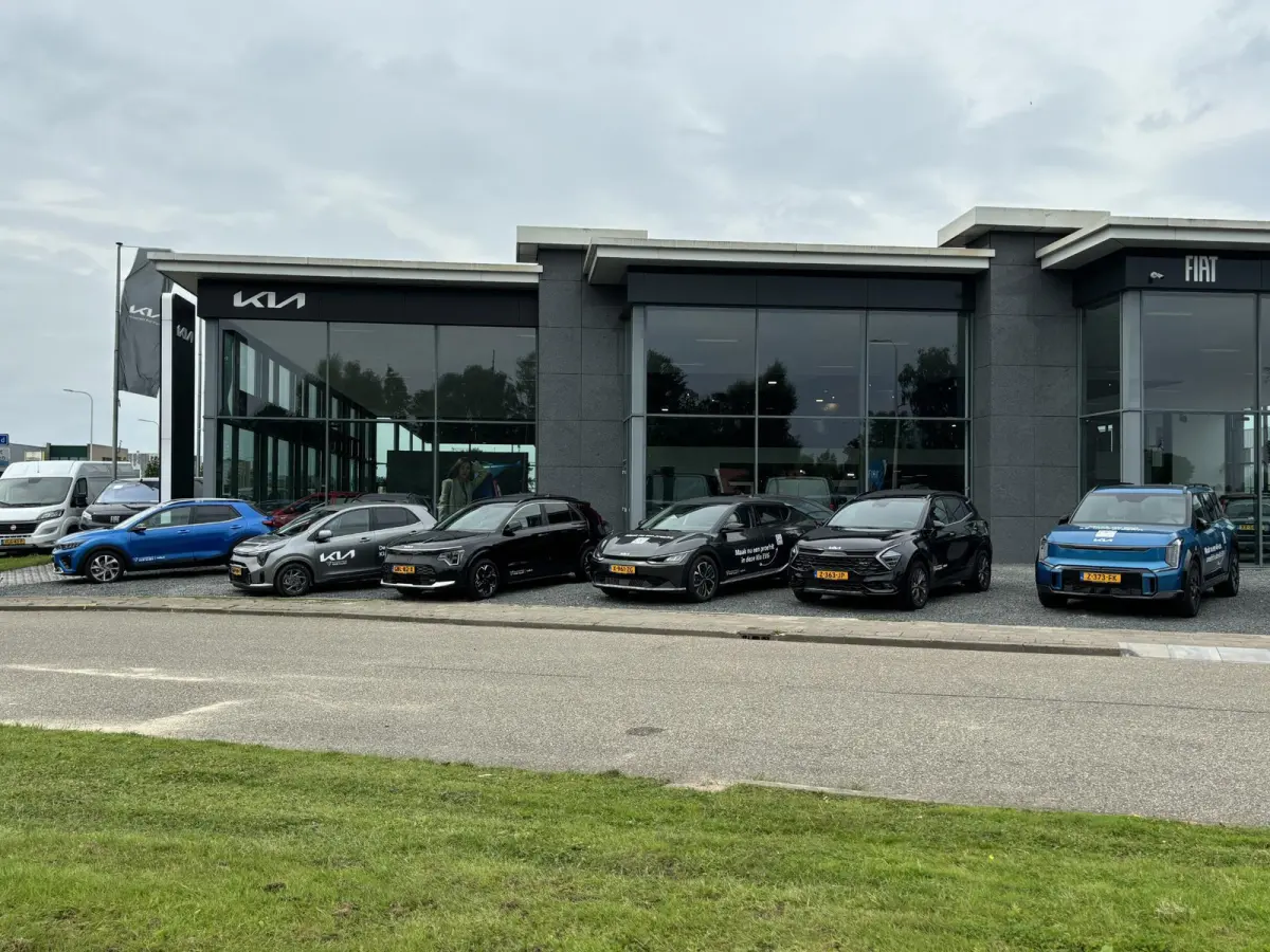 Air 42.2 kWh | 5p. | Actieprijs* | Clima | Adapt. Cruise | Navi | Stoel&Stuur Verwarming | Dakrails