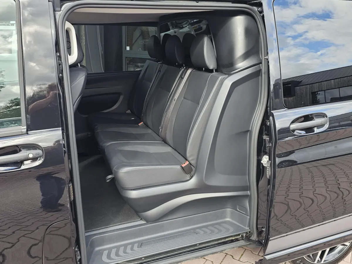 119 CDI Lang DC Sport | Automaat | LED | 2x schuifdeur | Trekhaak | Leder | Stoelverwarming | Navi | ACC | Achterdeuren |