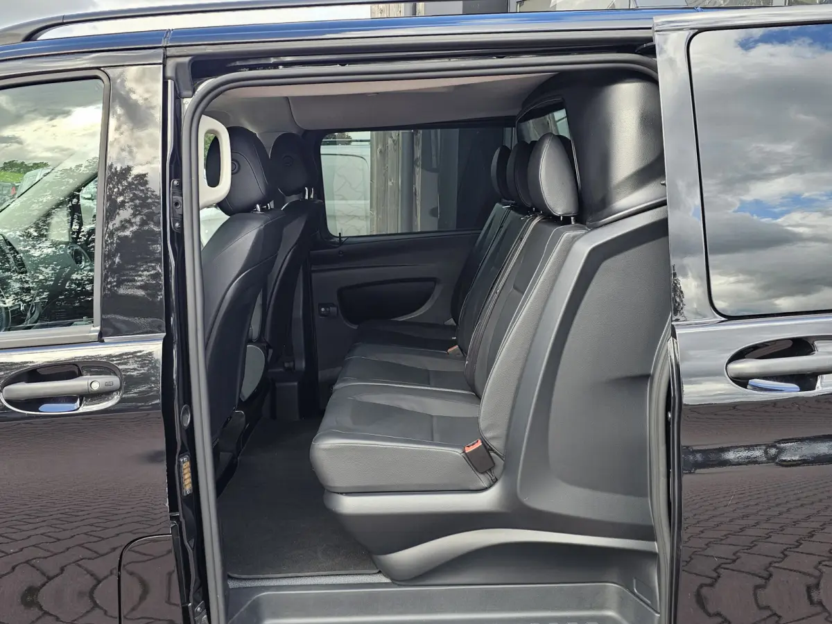 119 CDI Lang DC Sport | Automaat | LED | 2x schuifdeur | Trekhaak | Leder | Stoelverwarming | Navi | ACC | Achterdeuren |