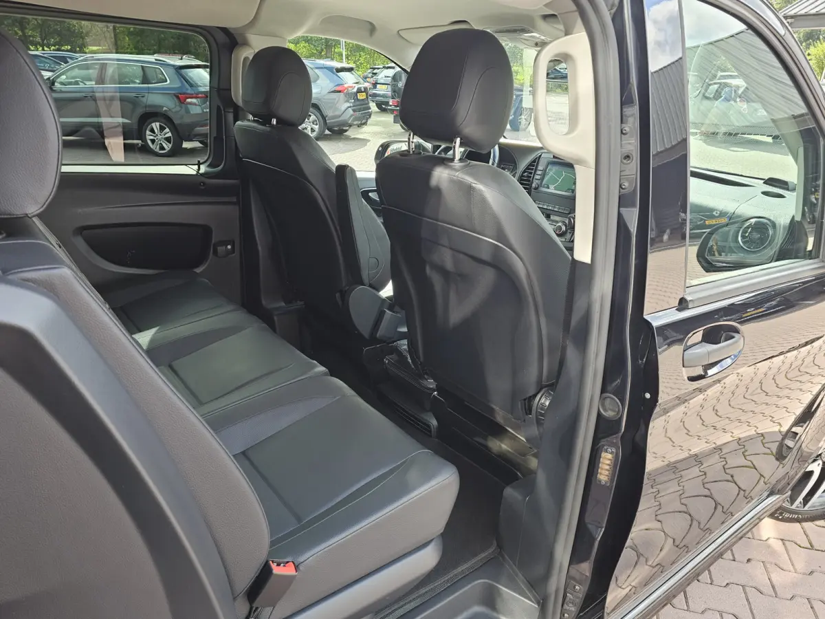 119 CDI Lang DC Sport | Automaat | LED | 2x schuifdeur | Trekhaak | Leder | Stoelverwarming | Navi | ACC | Achterdeuren |