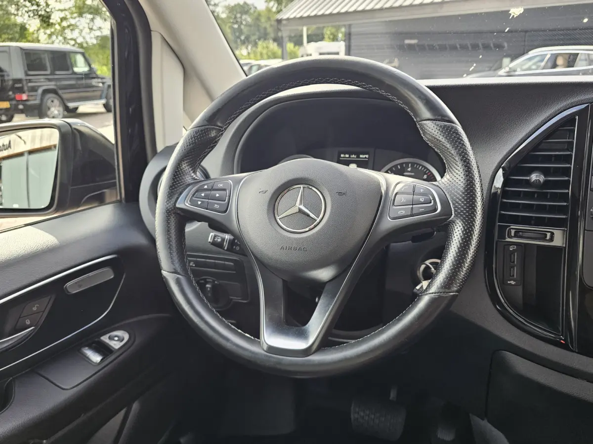 119 CDI Lang DC Sport | Automaat | LED | 2x schuifdeur | Trekhaak | Leder | Stoelverwarming | Navi | ACC | Achterdeuren |