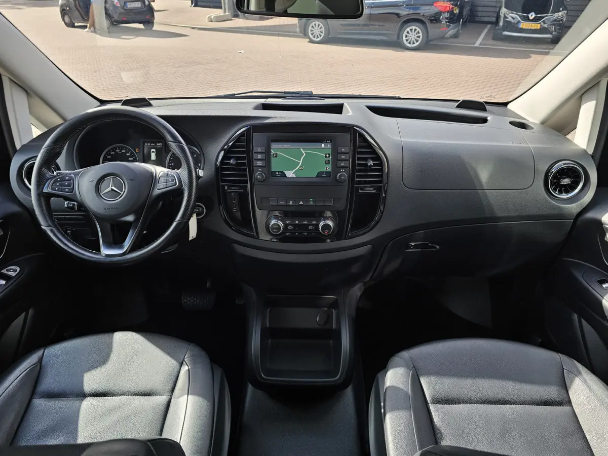 119 CDI Lang DC Sport | Automaat | LED | 2x schuifdeur | Trekhaak | Leder | Stoelverwarming | Navi | ACC | Achterdeuren |