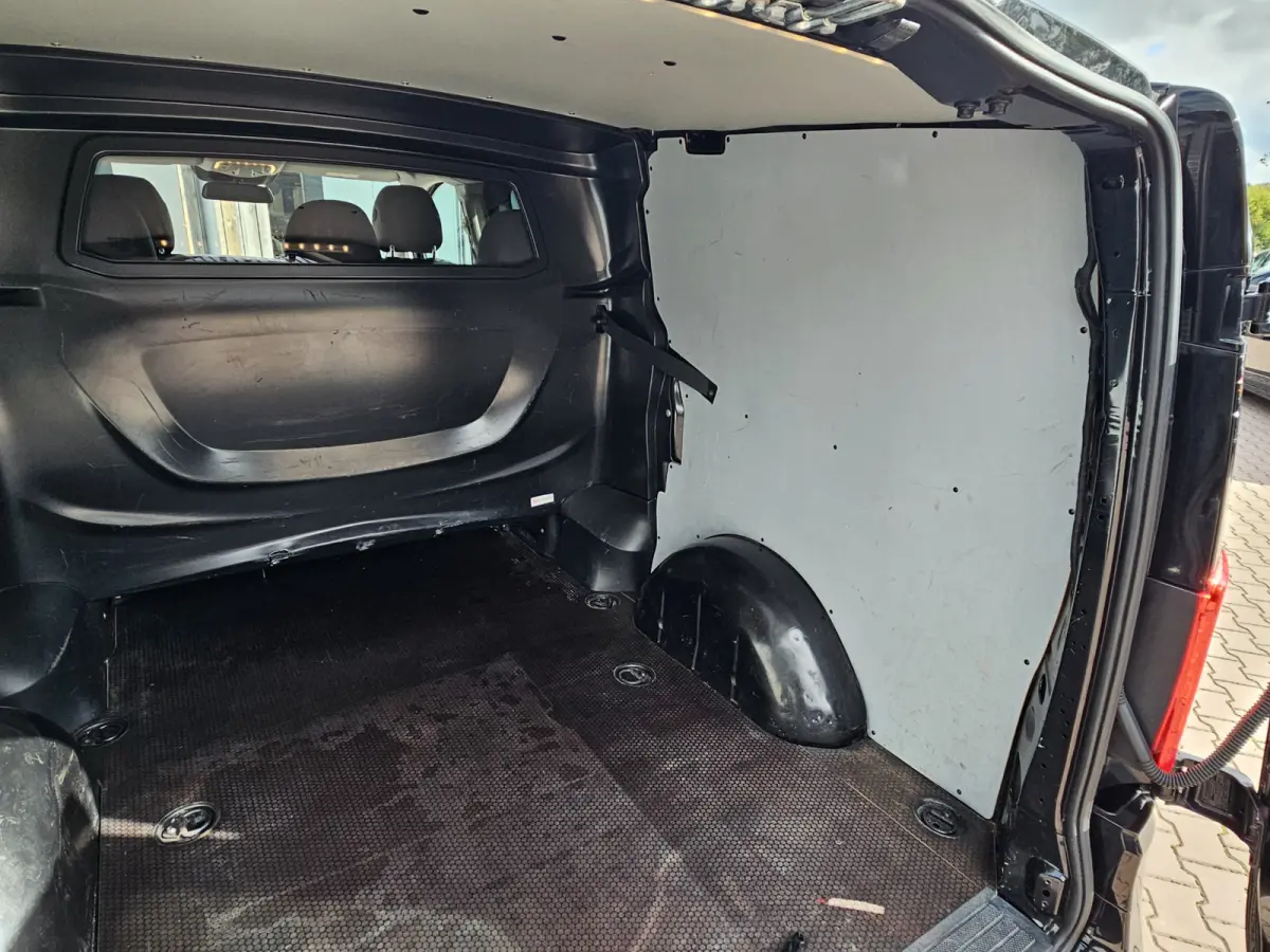 119 CDI Lang DC Sport | Automaat | LED | 2x schuifdeur | Trekhaak | Leder | Stoelverwarming | Navi | ACC | Achterdeuren |