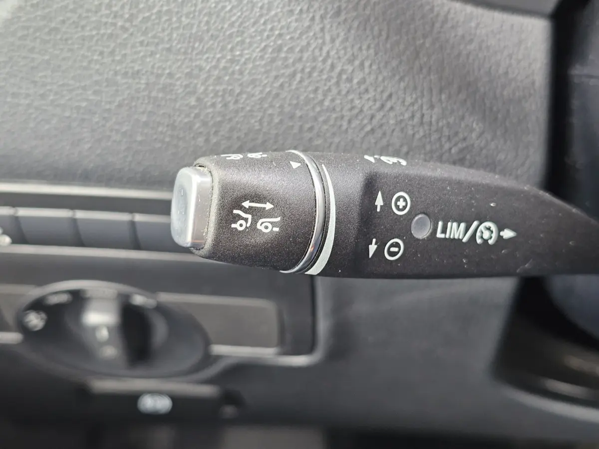 119 CDI Lang DC Sport | Automaat | LED | 2x schuifdeur | Trekhaak | Leder | Stoelverwarming | Navi | ACC | Achterdeuren |