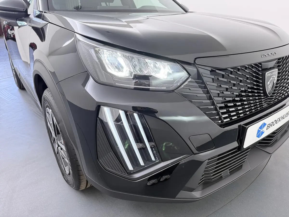| Demo Deal | Business | 10" HD-touchscreen met PEUGEOT i-Connect® Advanced Navigatie | Donkere hemelbekleding | Extra getinte achterste zijruiten en achterruit