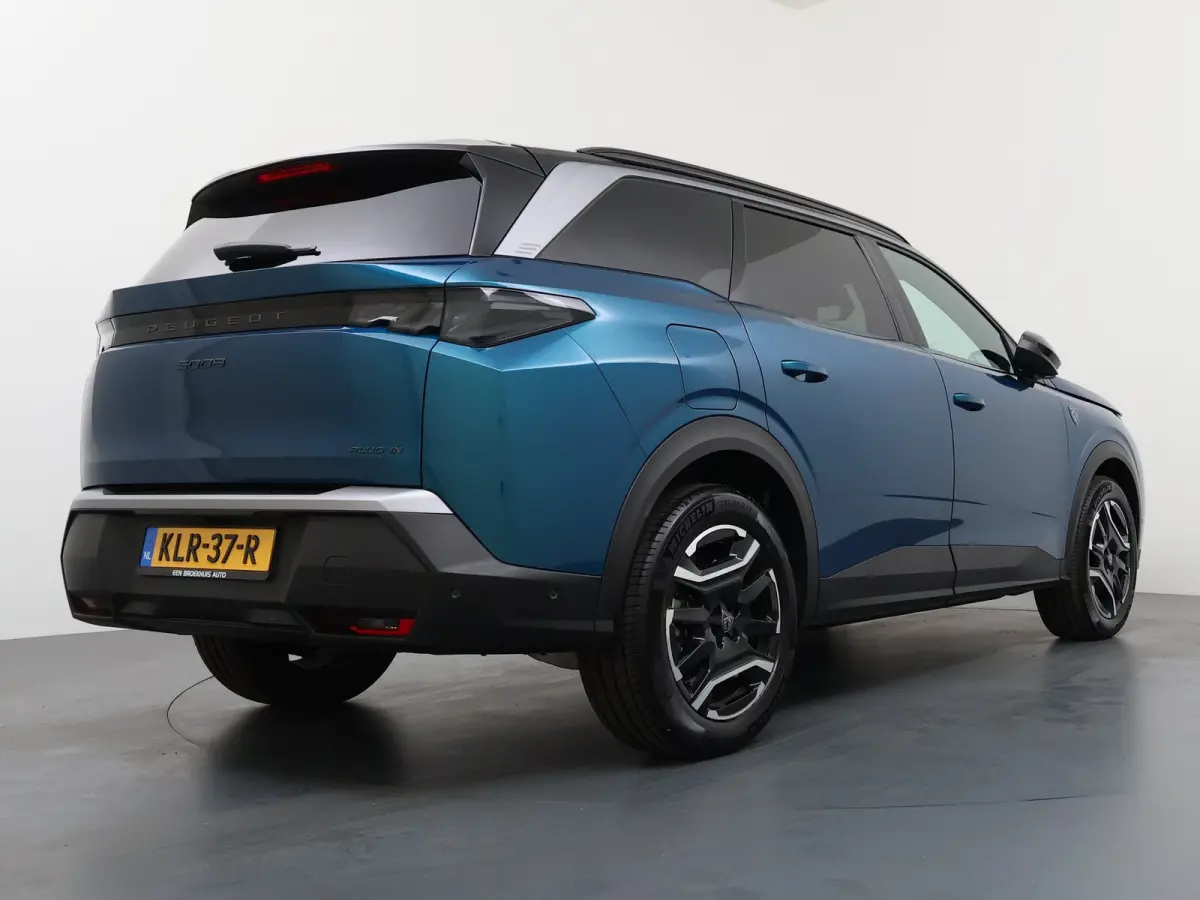 | Demo Deal | GT | Adaptieve cruise control met Stop&Go functie | Panoramisch schuifdak Pack | Verwarmbare voorstoelen