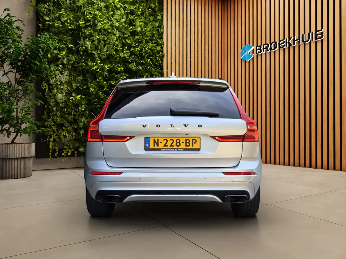 2.0 Recharge T6 AWD R-Design | Luchtvering | Pano | Memory | Pilot Assist | Harman/Kardon