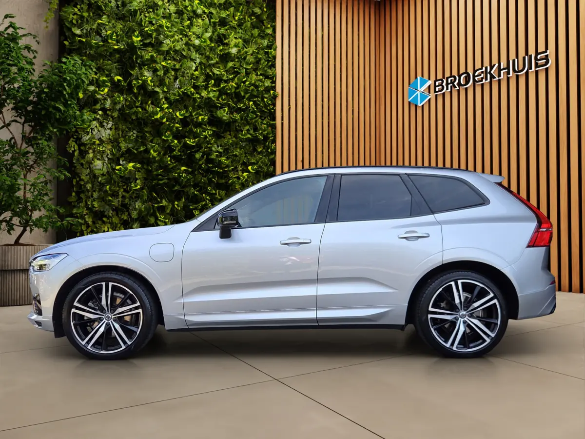 2.0 Recharge T6 AWD R-Design | Luchtvering | Pano | Memory | Pilot Assist | Harman/Kardon