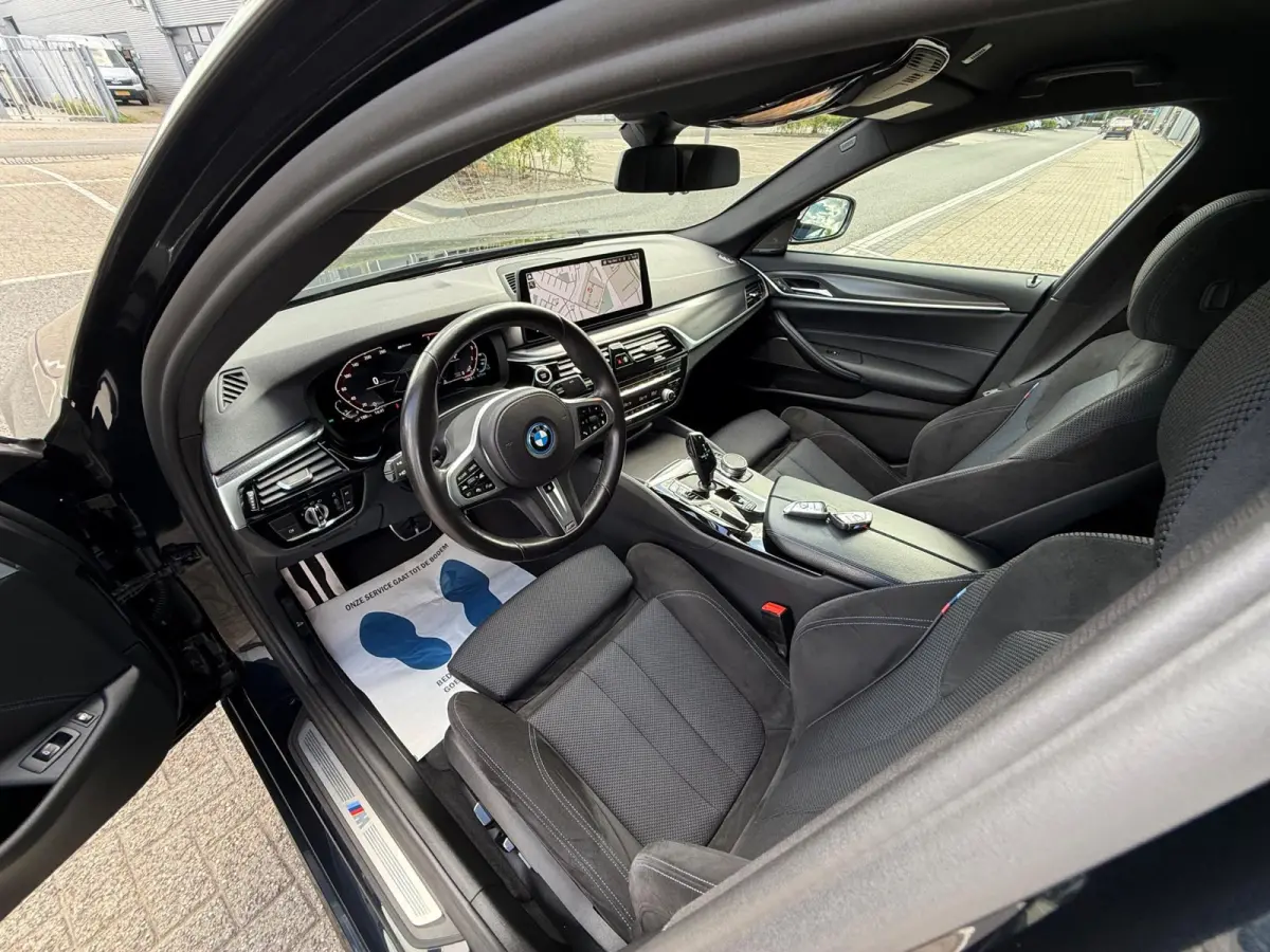 545e xDrive High Executive M-Sport AUT 395PK