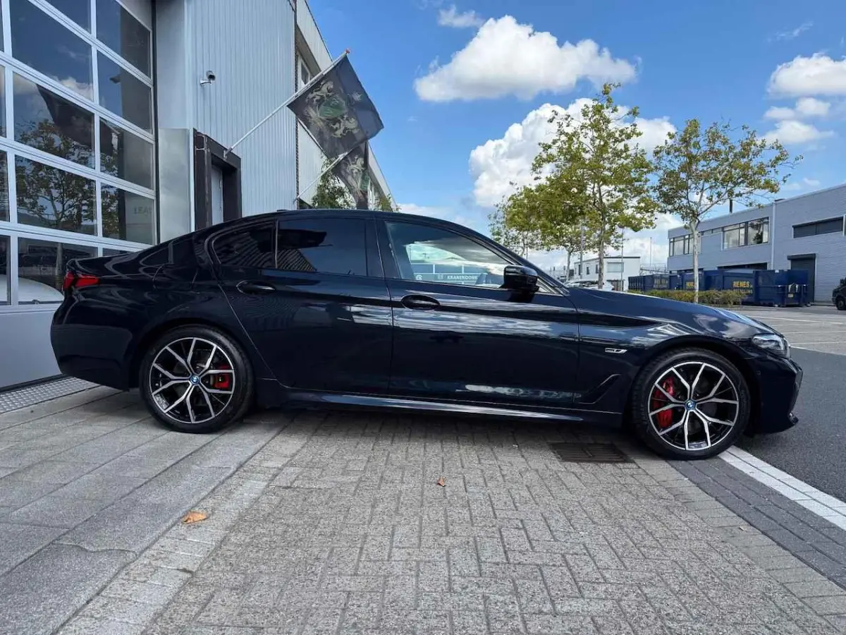 545e xDrive High Executive M-Sport AUT 395PK