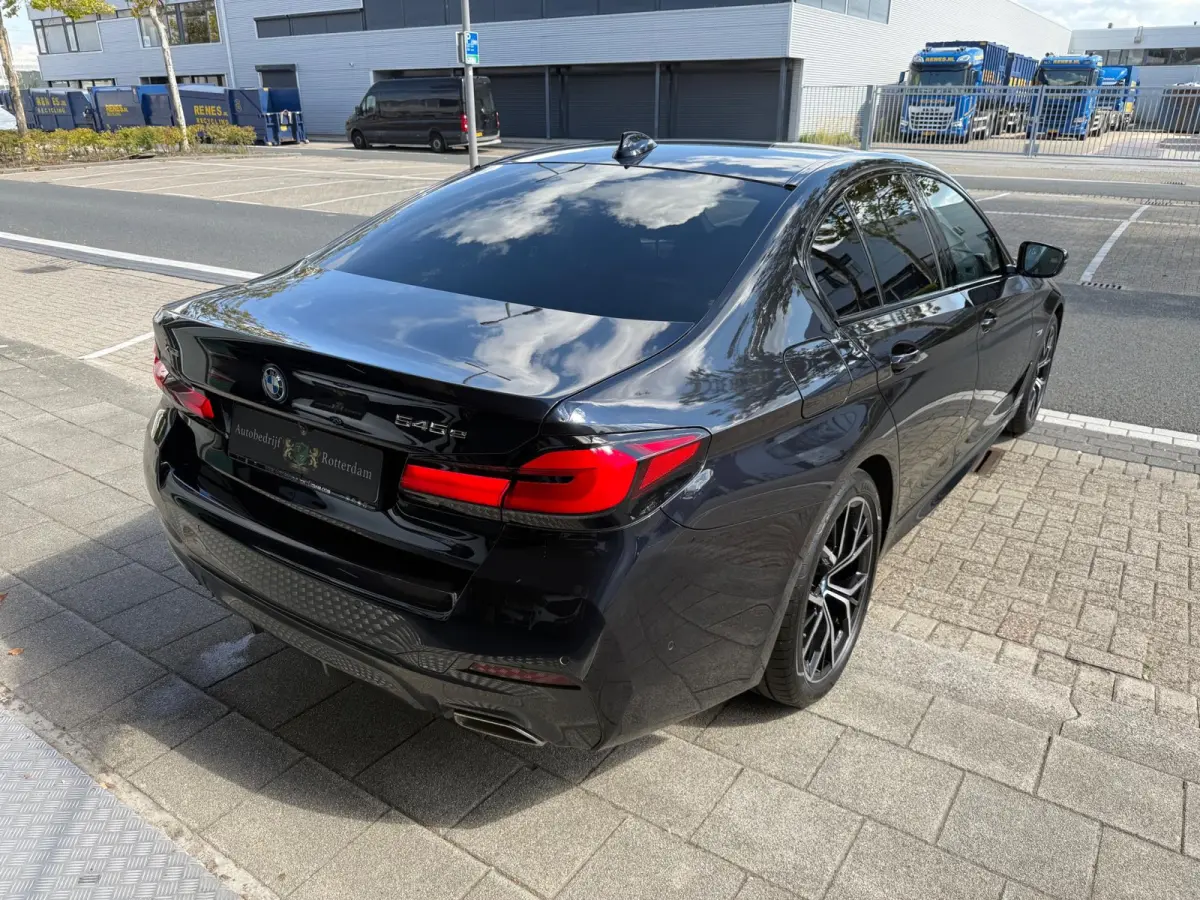 545e xDrive High Executive M-Sport AUT 395PK