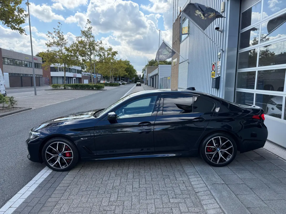 545e xDrive High Executive M-Sport AUT 395PK