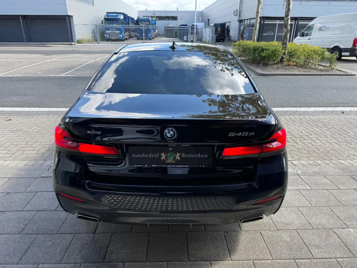 545e xDrive High Executive M-Sport AUT 395PK