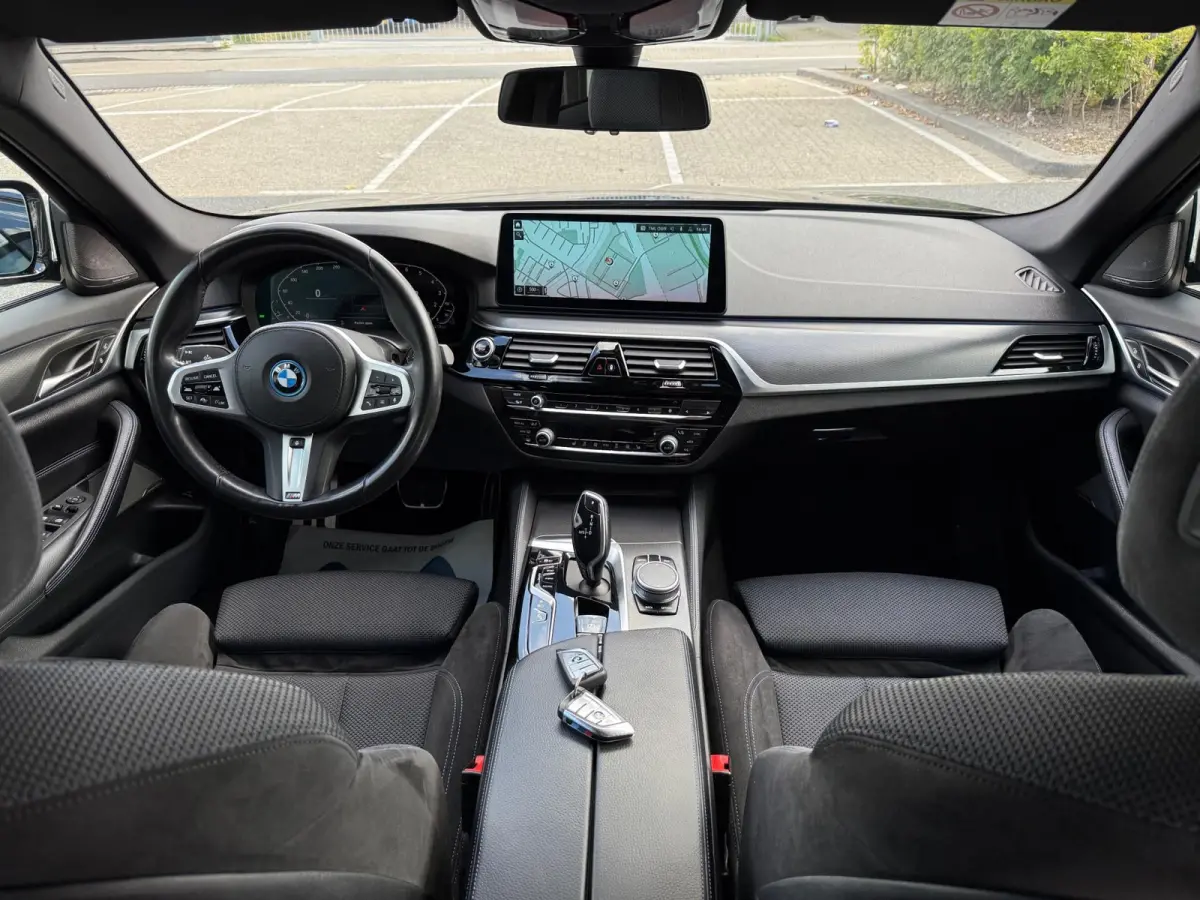 545e xDrive High Executive M-Sport AUT 395PK