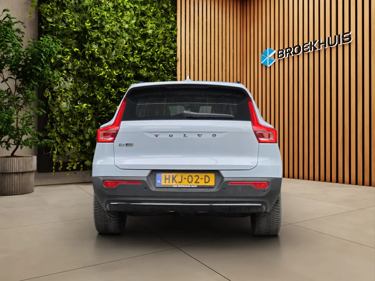 Single Motor Extended Range Plus 82 kWh | Trekhaak | Camera | Stuur/stoelverwarming | Adaptive Cruise
